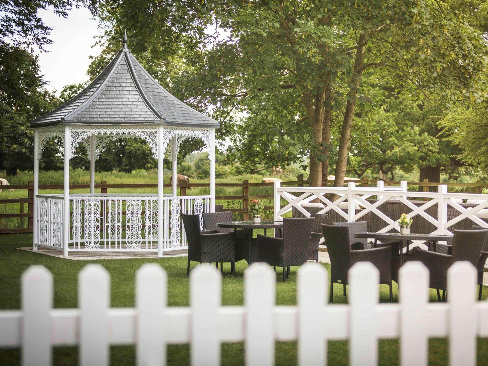 Worldhotels Distinctive Woughton House Hotel Milton Keynes Luaran gambar