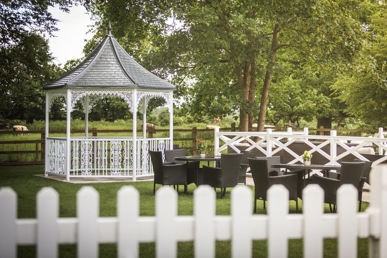 Worldhotels Distinctive Woughton House Hotel Milton Keynes Luaran gambar